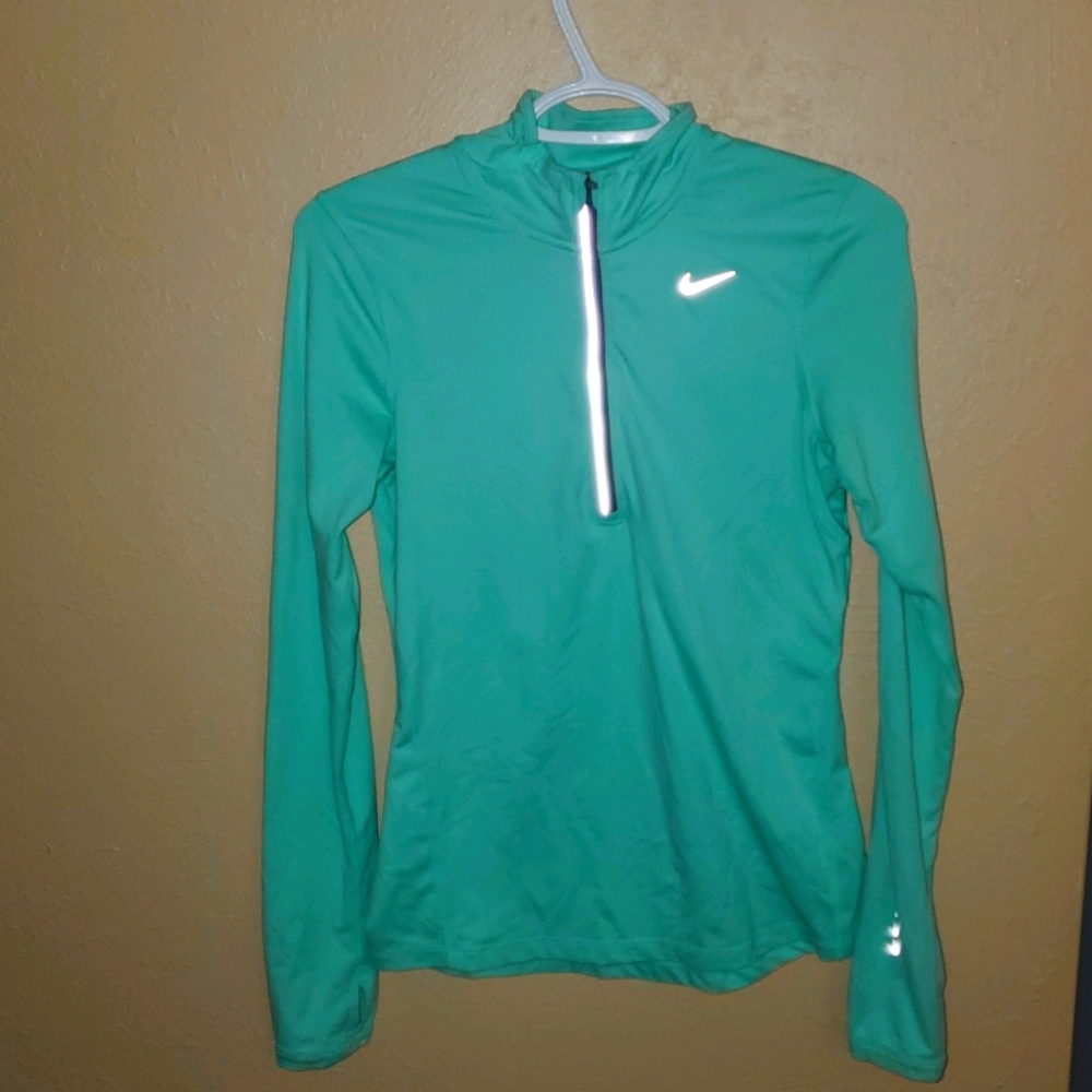 🔳🟢Nike Dri-fit 1/4 zip